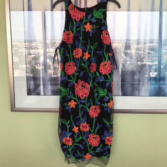 Neiman Marcus Floral print dress - Picture 2 of 5